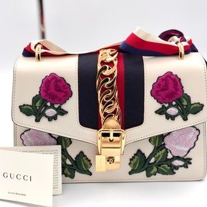 NEW Gucci Sylvie Flower Embroidered Small Handbag